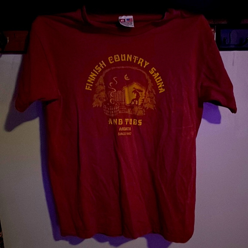 Vintage T-Shirt, Finnish Country Sauna and Tubs